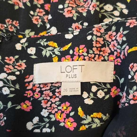 LOFT Plus Floral Skort Romper - Picture 6 of 7